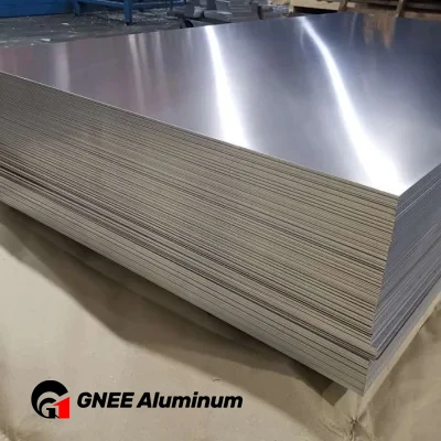 Kuv Puas Yuav Siv Aluminium lossis ACM?
